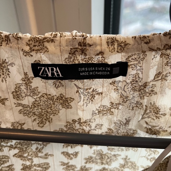 Zara blouse floral - Picture 2 of 2